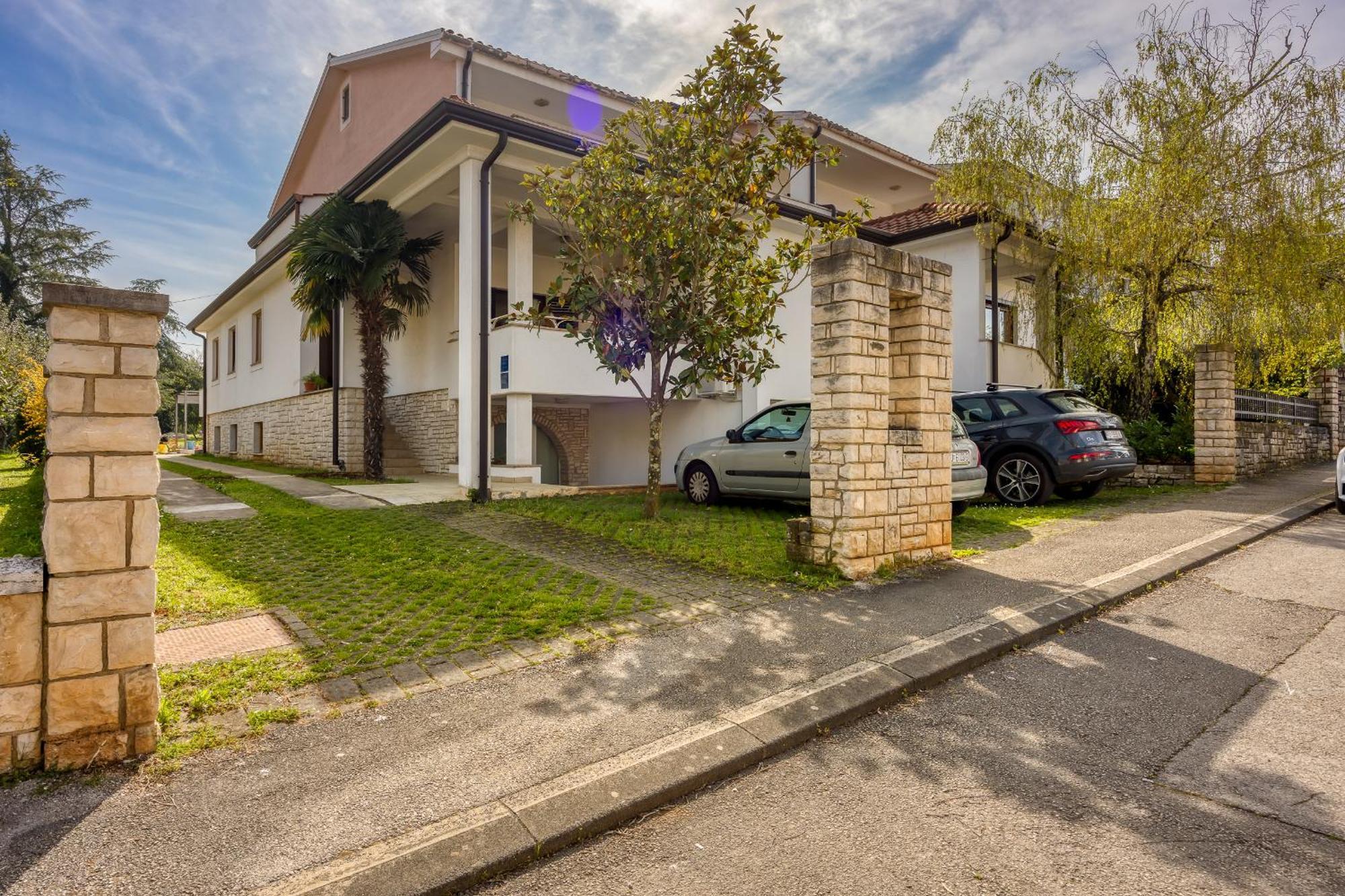 Casa Mareva Hotel Porec Bagian luar foto