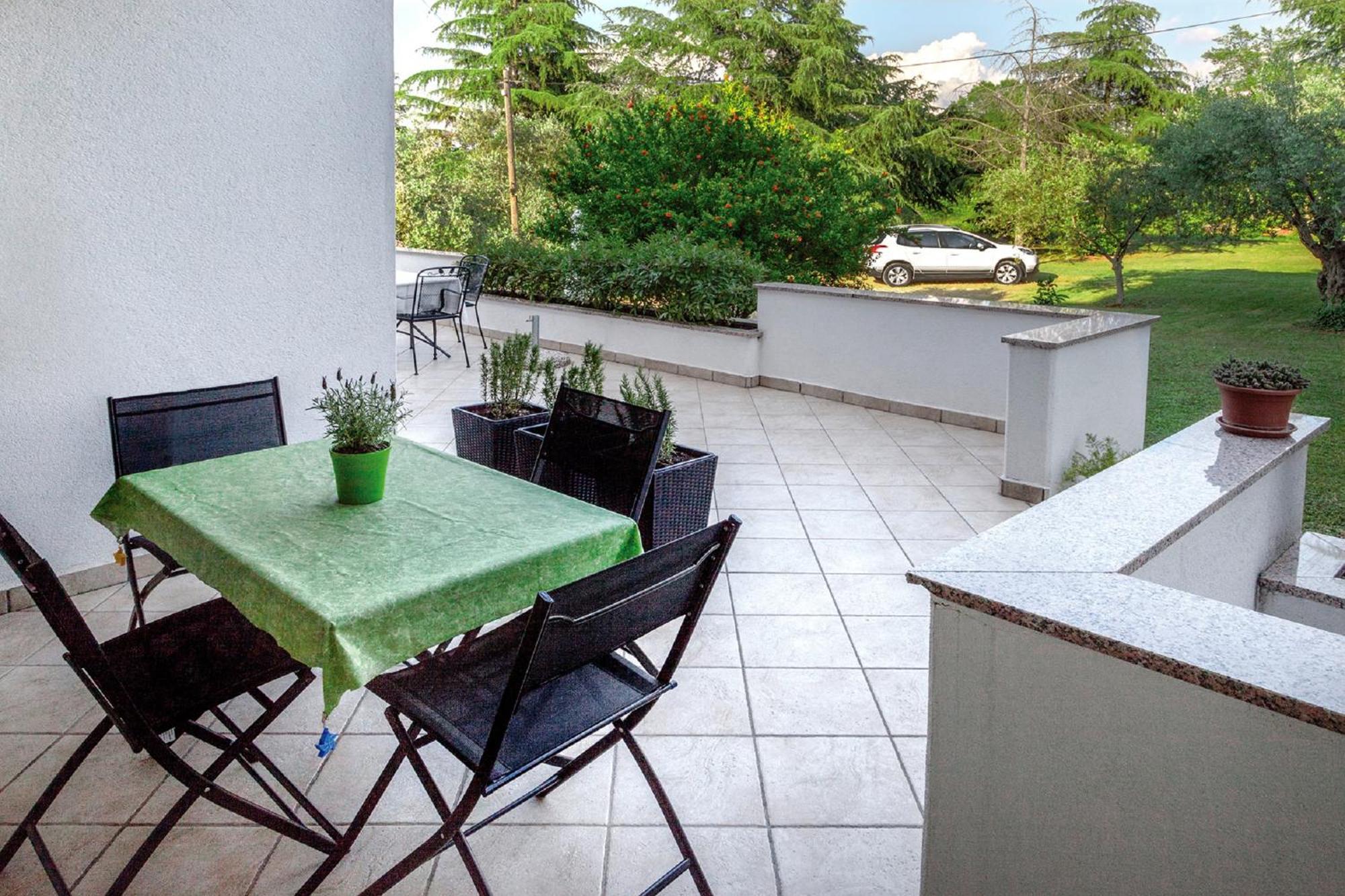 Casa Mareva Hotel Porec Bagian luar foto